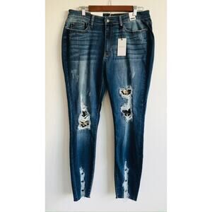 Judy Blue Jeans Skinny Fit 13/31 Leopard Patch High-Waist Distressed Ripped